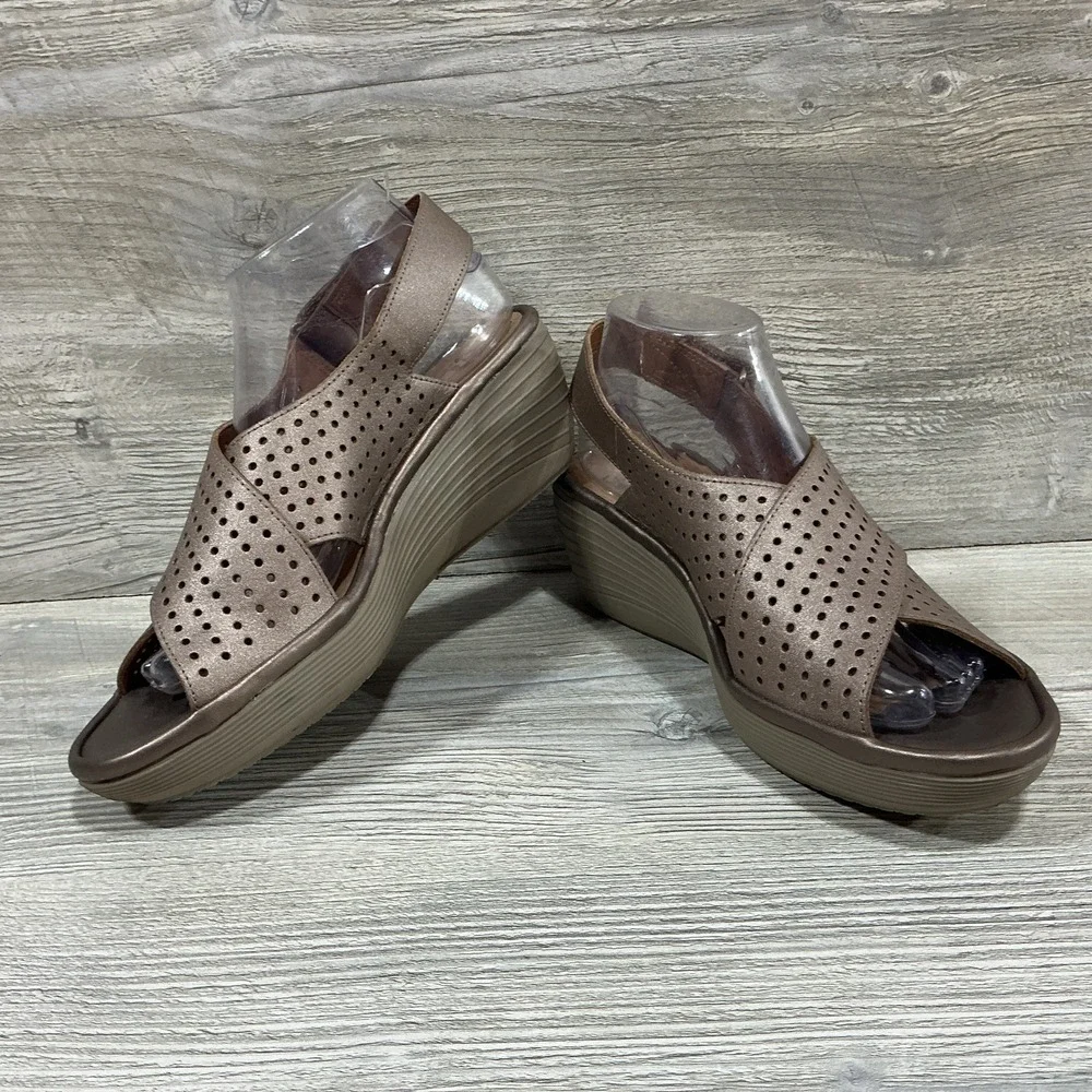 Clarks Reedly Variel Wedge Sandals Metallic Pale Bronze Women's Size 9 M